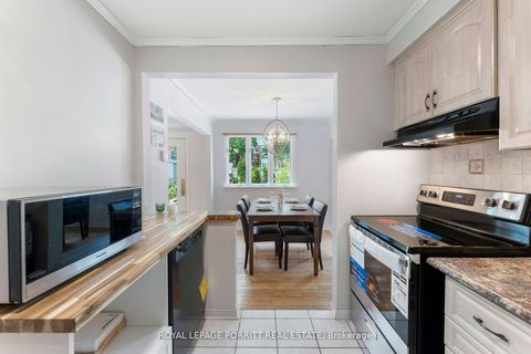 Photo 4 at 32 Chaucer Crescent, Letitia Heights, Barrie