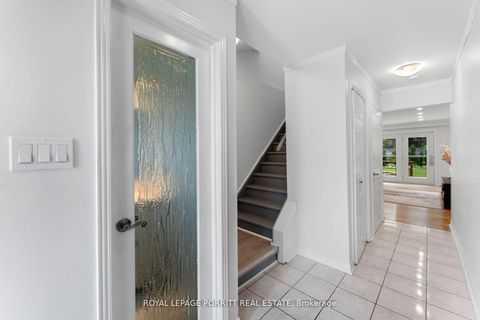 Photo 9 at 32 Chaucer Crescent, Letitia Heights, Barrie