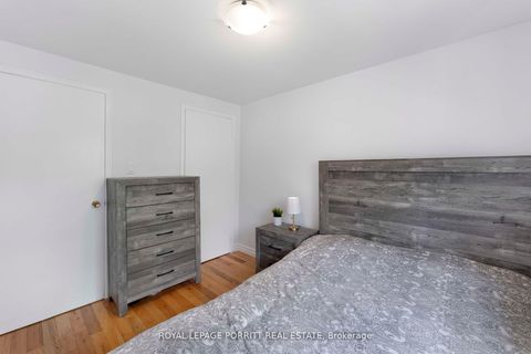 Photo 18 at 32 Chaucer Crescent, Letitia Heights, Barrie