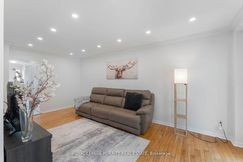 Photo 22 at 32 Chaucer Crescent, Letitia Heights, Barrie