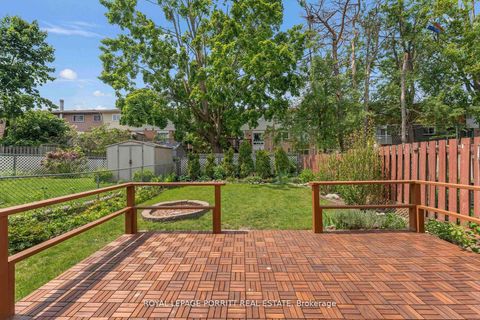 Photo 34 at 32 Chaucer Crescent, Letitia Heights, Barrie