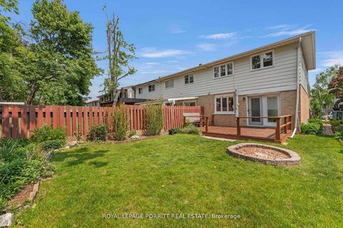 Photo 35 at 32 Chaucer Crescent, Letitia Heights, Barrie