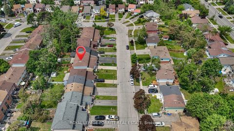 Photo 36 at 32 Chaucer Crescent, Letitia Heights, Barrie