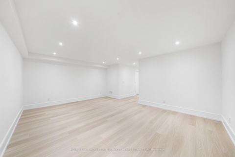 Photo 37 at 38 Evergreen Gardens, Leaside, Toronto