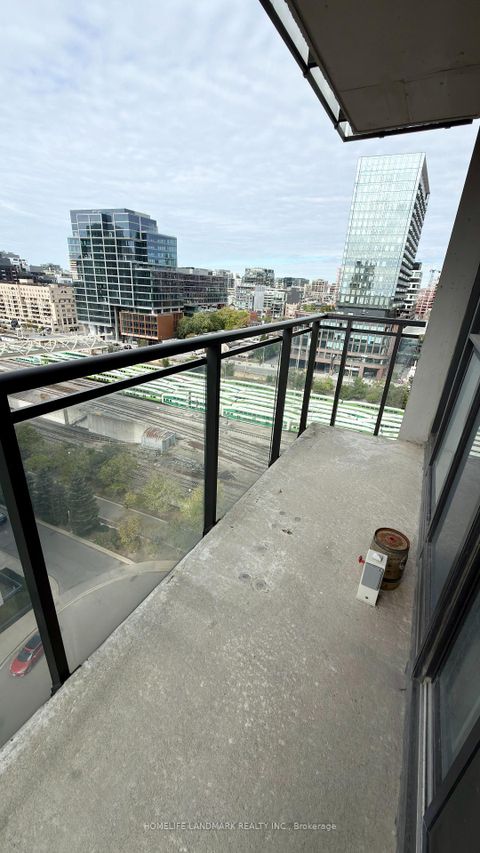 Photo 11 at 1608 - 25 Capreol Court, Waterfront Communities C1, Toronto