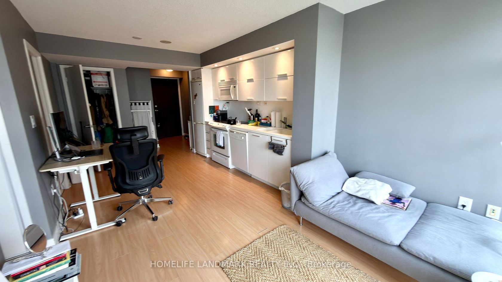 1608 - 25 Capreol Court, Waterfront Communities C1, Toronto  by Loree Meneguzzi Real Estate 1608 - 25 Capreol Court, Waterfront Communities C1, Toronto