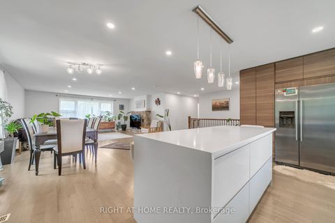 Photo 20 at 22 Hamilton Drive, Leslie Valley, Newmarket