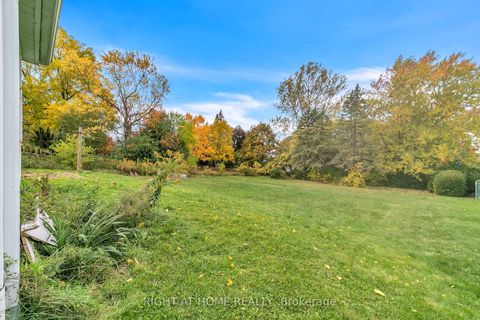 Photo 39 at 22 Hamilton Drive, Leslie Valley, Newmarket