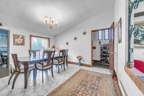Photo 8 at 1015 Davis Drive, Leslie Valley, Newmarket
