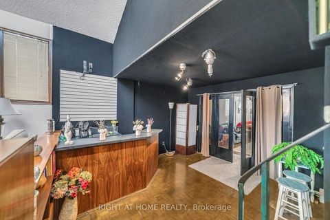 Photo 18 at 1015 Davis Drive, Leslie Valley, Newmarket