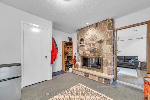Photo 26 at 1015 Davis Drive, Leslie Valley, Newmarket