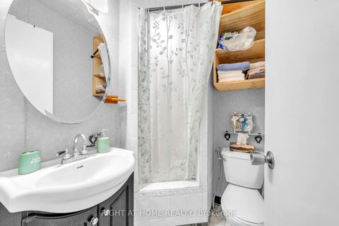 Photo 27 at 1015 Davis Drive, Leslie Valley, Newmarket
