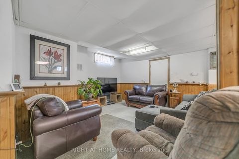 Photo 35 at 1015 Davis Drive, Leslie Valley, Newmarket