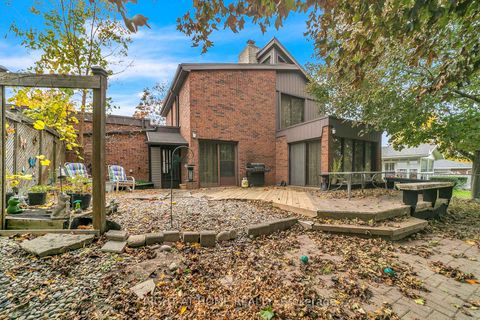 Photo 44 at 1015 Davis Drive, Leslie Valley, Newmarket