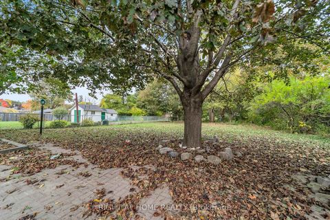 Photo 45 at 1015 Davis Drive, Leslie Valley, Newmarket