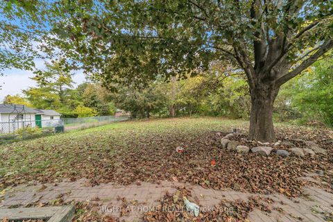 Photo 46 at 1015 Davis Drive, Leslie Valley, Newmarket