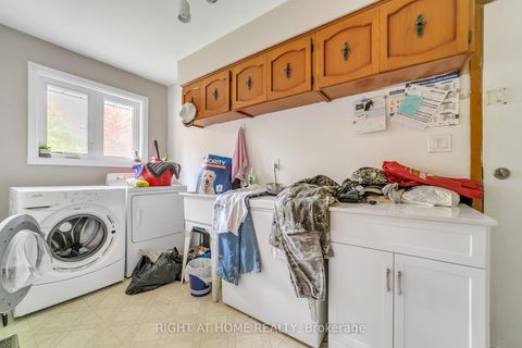 Photo 12 at 1025 Davis Drive, Leslie Valley, Newmarket