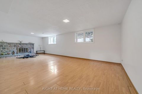 Photo 22 at 1025 Davis Drive, Leslie Valley, Newmarket