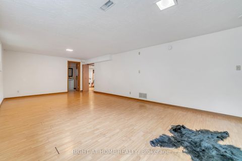 Photo 24 at 1025 Davis Drive, Leslie Valley, Newmarket