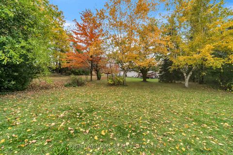 Photo 31 at 1025 Davis Drive, Leslie Valley, Newmarket