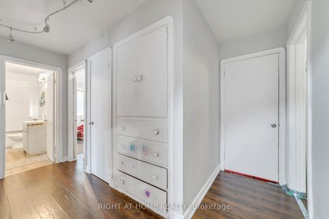 Photo 13 at 1029 Davis Drive, Leslie Valley, Newmarket