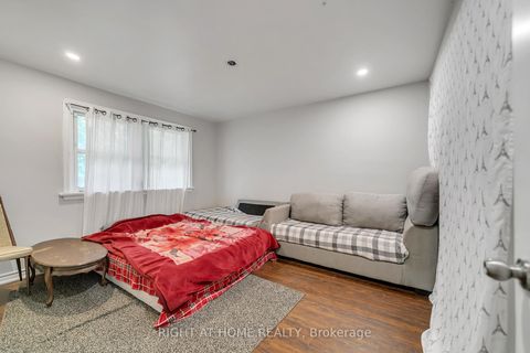 Photo 14 at 1029 Davis Drive, Leslie Valley, Newmarket