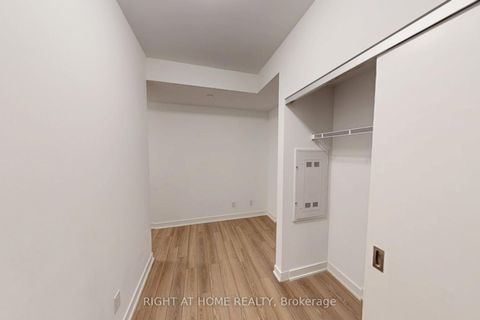 Photo 4 at 501 - 2799 Kingston Road, Cliffcrest, Toronto