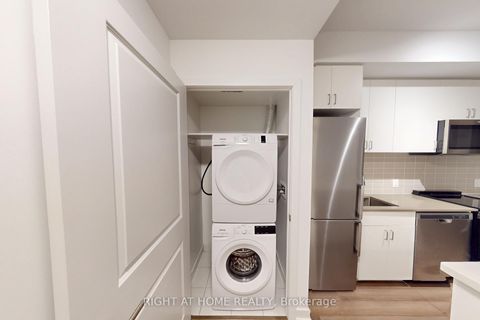 Photo 6 at 501 - 2799 Kingston Road, Cliffcrest, Toronto