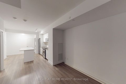 Photo 15 at 501 - 2799 Kingston Road, Cliffcrest, Toronto Photo 15 at 501 - 2799 Kingston Road, Cliffcrest, Toronto