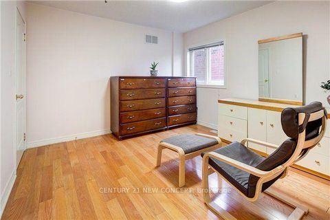 Photo 14 at 146 Peninsula Crescent, Rouge Woods, Richmond Hill