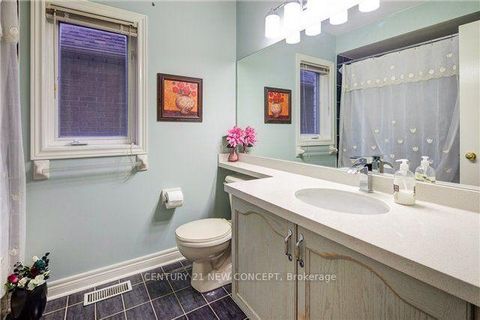 Photo 15 at 146 Peninsula Crescent, Rouge Woods, Richmond Hill
