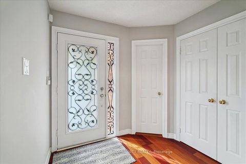 Photo 4 at 35 Timberview Drive, Patterson, Vaughan