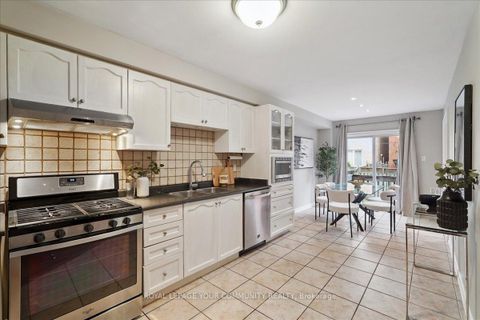 Photo 6 at 35 Timberview Drive, Patterson, Vaughan