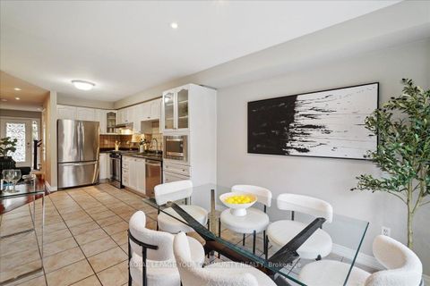 Photo 7 at 35 Timberview Drive, Patterson, Vaughan