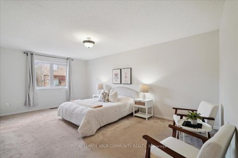 Photo 13 at 35 Timberview Drive, Patterson, Vaughan