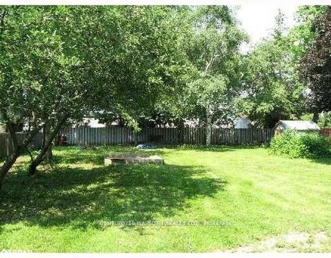 Photo 2 at 204 Lynn Street, Stroud, Innisfil