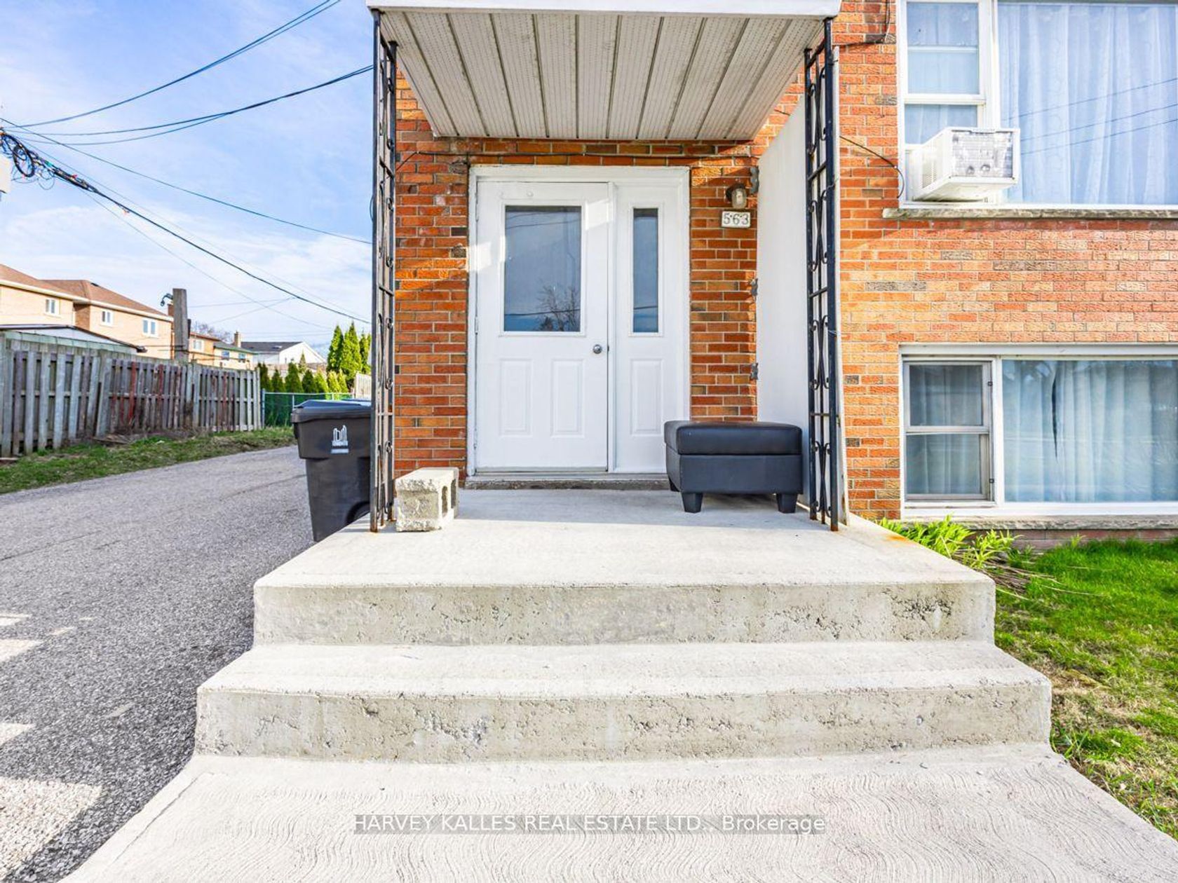 Photo 4 at 561-563 Danforth Road, Birchmount, Toronto Photo 4 at 561-563 Danforth Road, Birchmount, Toronto