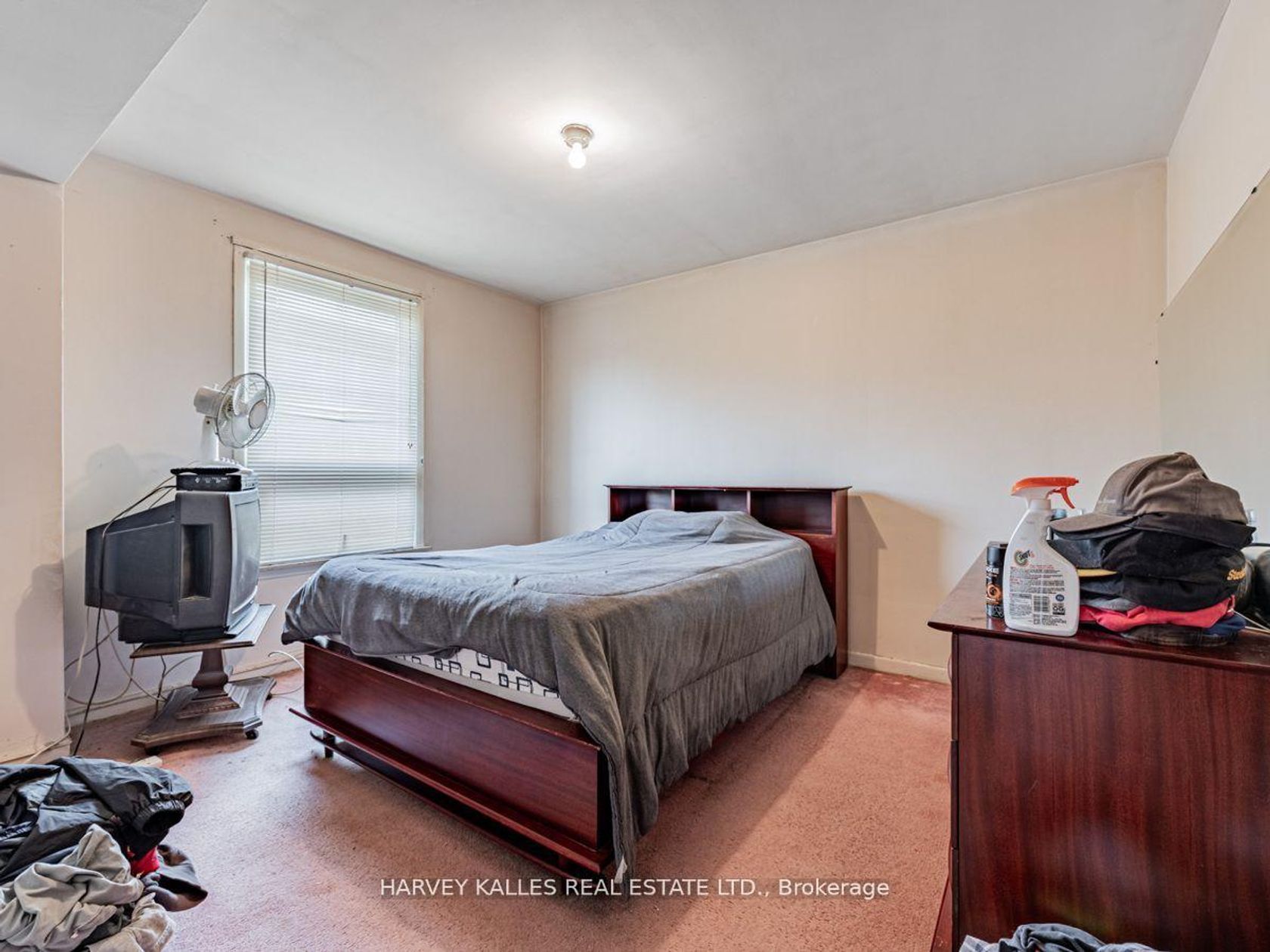 Photo 9 at 561-563 Danforth Road, Birchmount, Toronto Photo 9 at 561-563 Danforth Road, Birchmount, Toronto