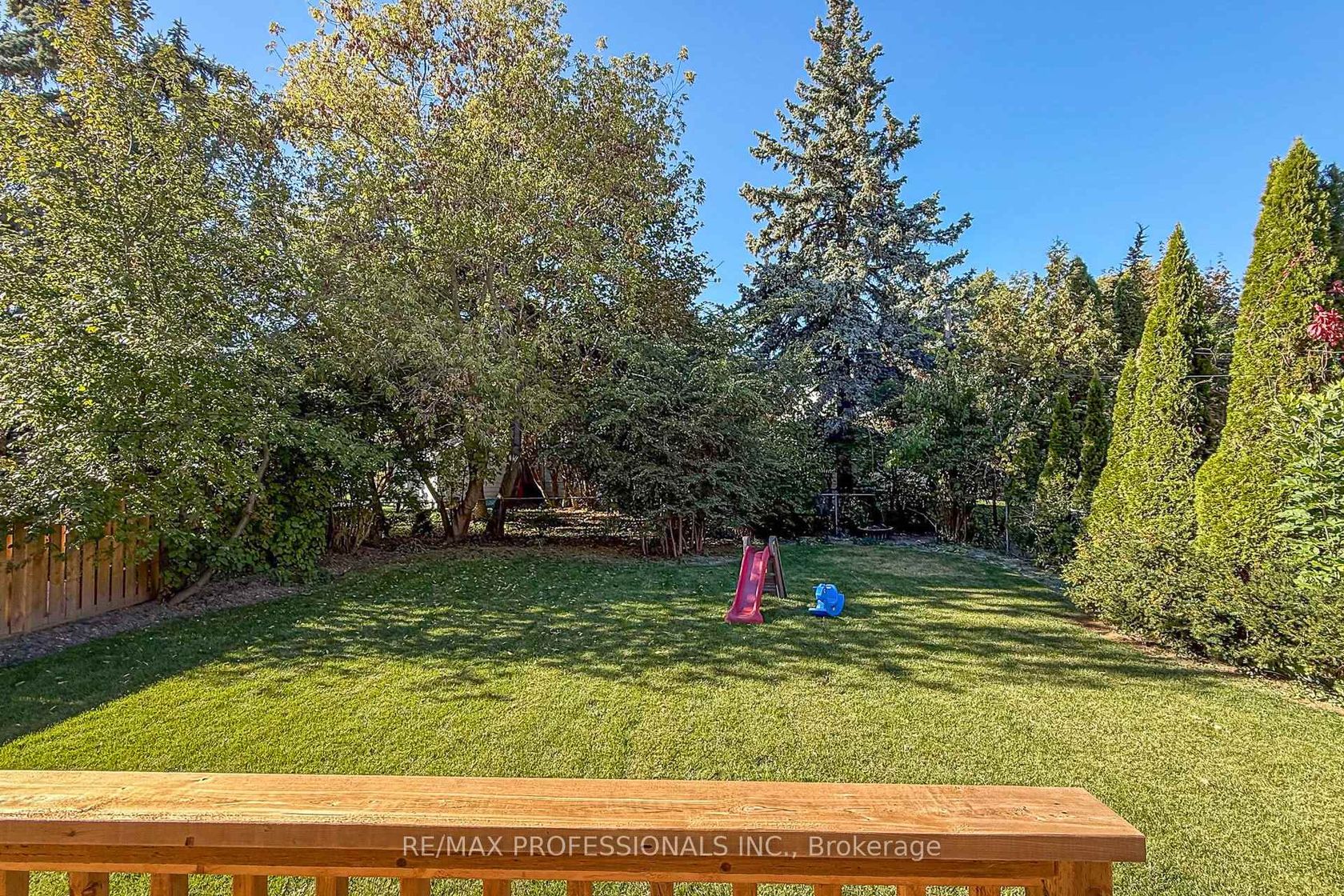 Photo 31 at 146 Pinegrove Avenue, Cliffside, Toronto Photo 31 at 146 Pinegrove Avenue, Cliffside, Toronto