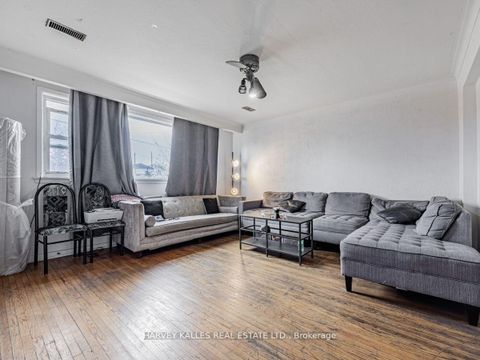 Photo 11 at 561-563 Danforth Road, Birchmount, Toronto