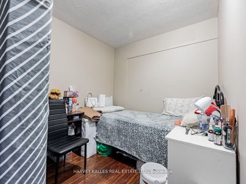 Photo 18 at 561-563 Danforth Road, Birchmount, Toronto