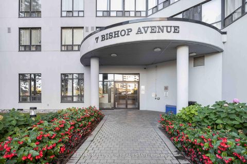 Photo 1 at 312 - 7 Bishop Avenue, Newtonbrook East, Toronto
