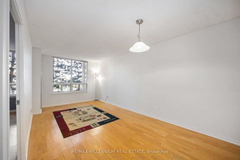 Photo 23 at 312 - 7 Bishop Avenue, Newtonbrook East, Toronto