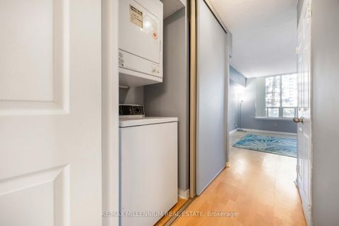 Photo 29 at 312 - 7 Bishop Avenue, Newtonbrook East, Toronto