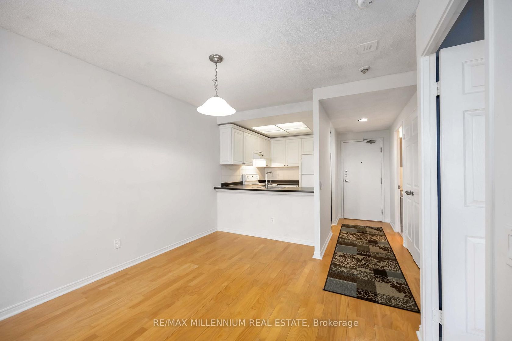Photo 16 at 312 - 7 Bishop Avenue, Newtonbrook East, Toronto Photo 16 at 312 - 7 Bishop Avenue, Newtonbrook East, Toronto