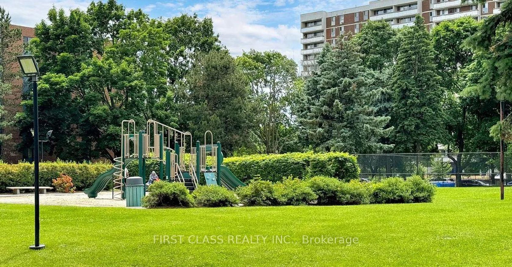 Photo 4 at 310 - 1250 Bridletowne Circle, L'Amoreaux, Toronto Photo 4 at 310 - 1250 Bridletowne Circle, L'Amoreaux, Toronto