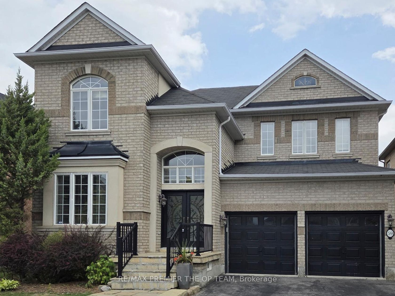 59 Rossi Drive, Vellore Village, Vaughan photo number 2