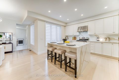 Photo 15 at 7 Kohn Lane, Angus Glen, Markham