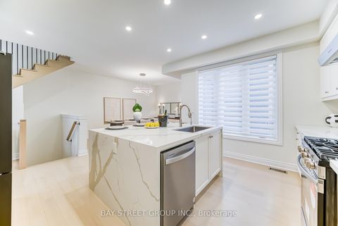 Photo 16 at 7 Kohn Lane, Angus Glen, Markham