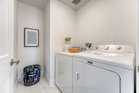 Photo 33 at 7 Kohn Lane, Angus Glen, Markham